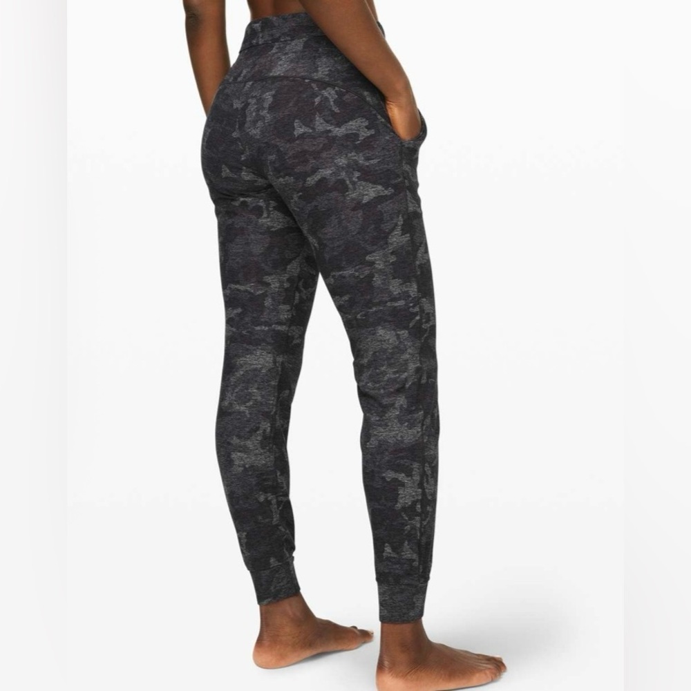 Lululemon Ready To Rulu Pant *Updated. Incognito Camo HTR Black / Black. Size 6 - Picture 2 of 7